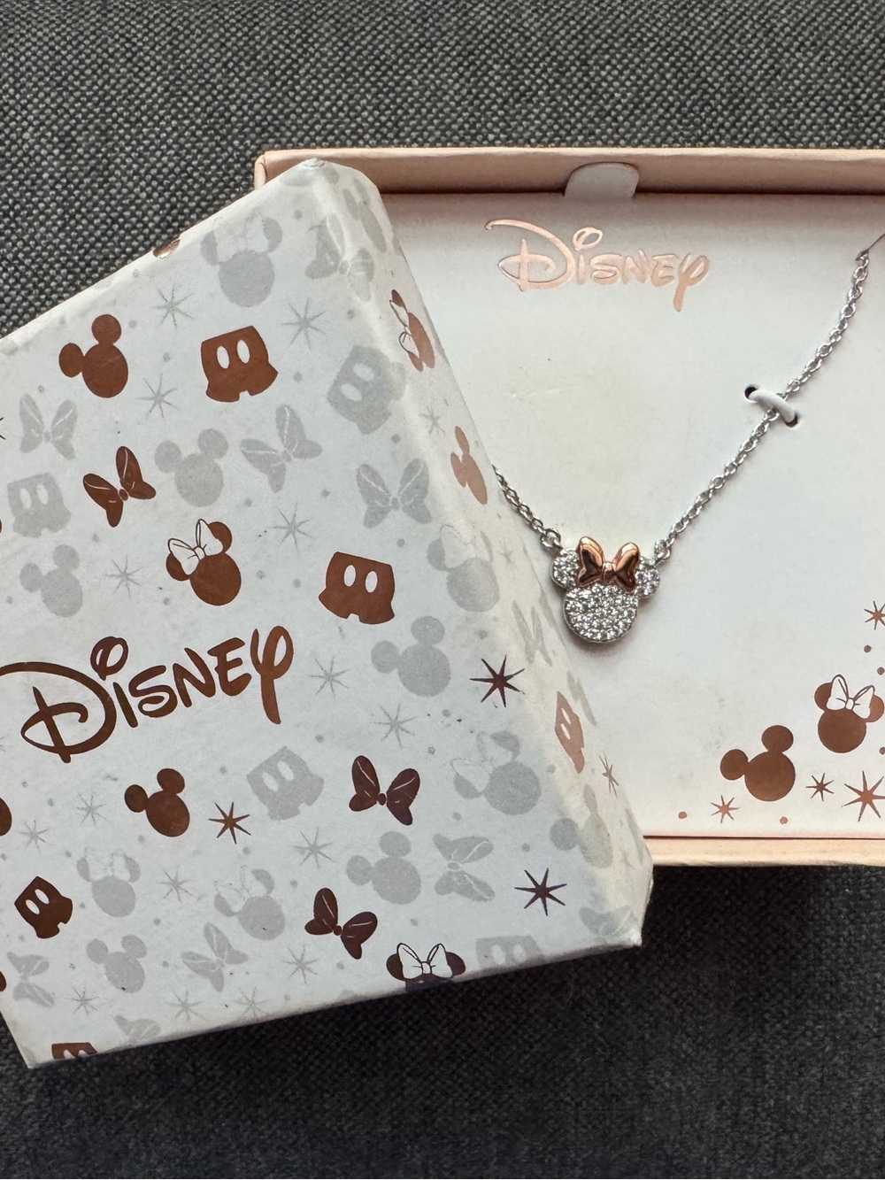 Disney NIB Fine Silver Plated Minnie Mouse Pavé Crystal Necklace - Picture 2 of 3
